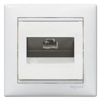 Розетка компьютерная 1хRJ45 кат. 5 (на винтах) белая Valena 774238 Legrand 1675 - фото 4487