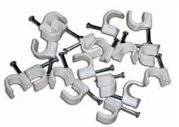 UCC-R12 White 100 POLYBAG Пластиковая скоба для круглых кабелей Uniel, тип — круглый, размер 12мм, цвет белый, 100 шт/пакет 2339